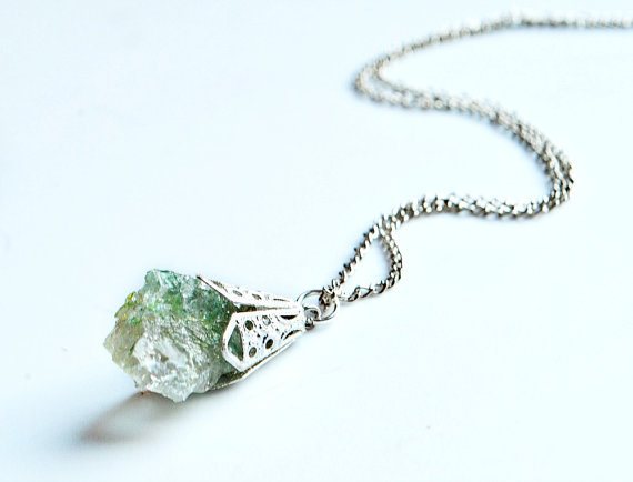 healing-crystal-jewelry
